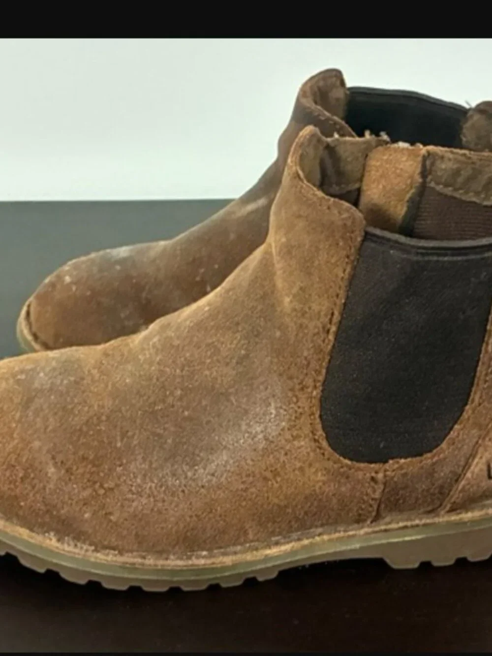 Boys size 9 brown leather UGG ankle boots